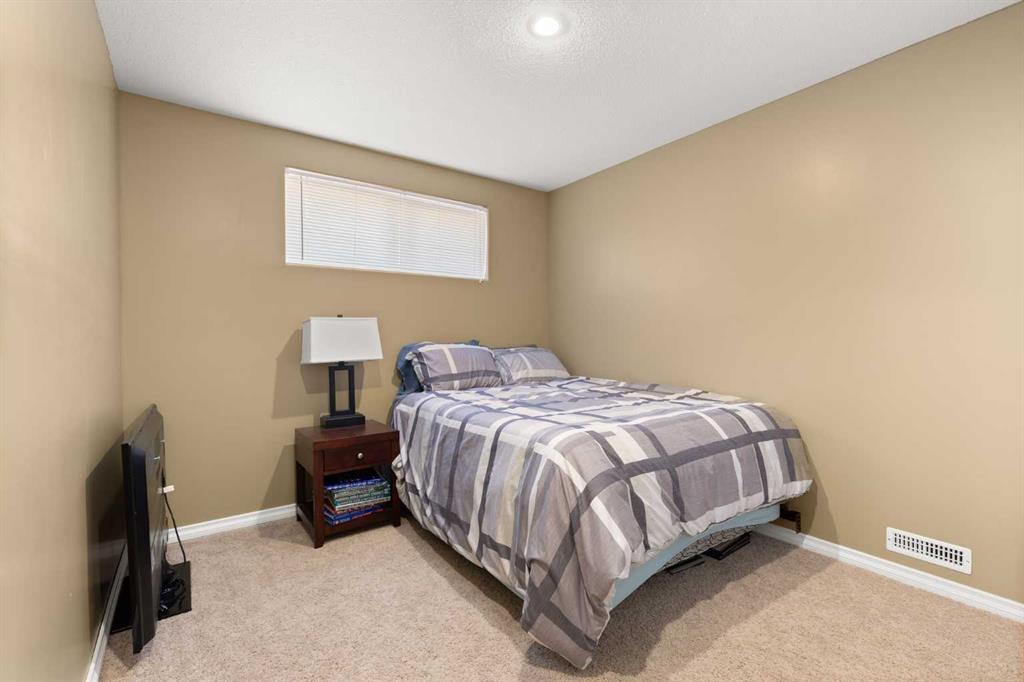 358 Vista Drive SE