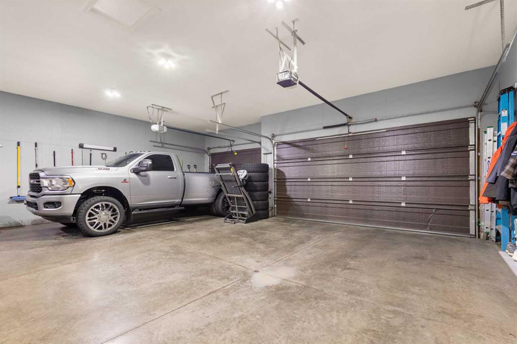 358 Vista Drive SE