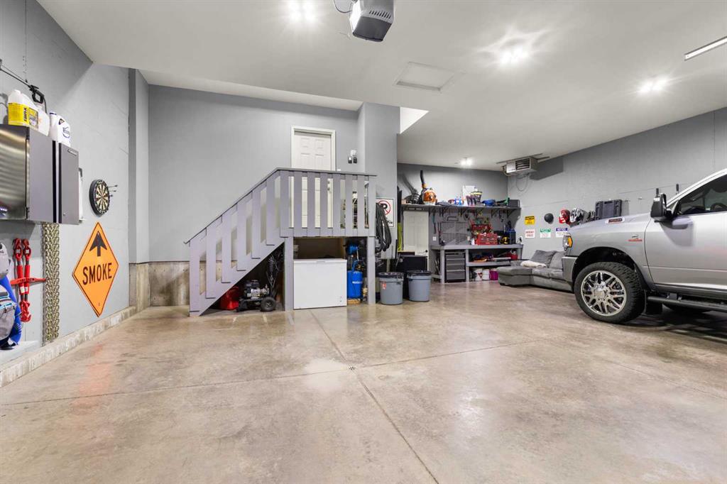 358 Vista Drive SE