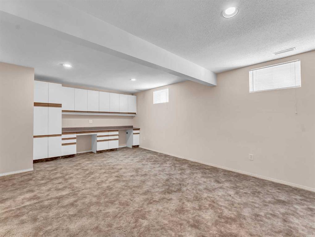 10 Park Meadows Place SE