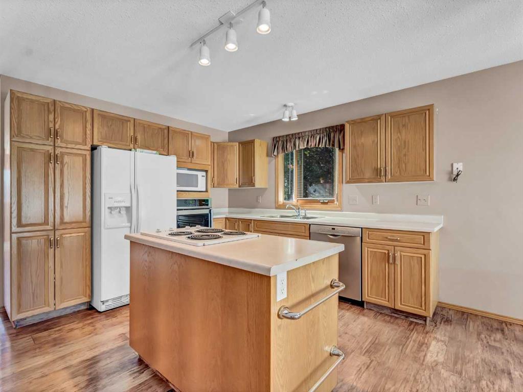 10 Park Meadows Place SE