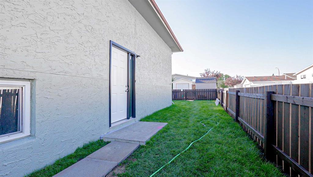50 Clelland Crescent SE