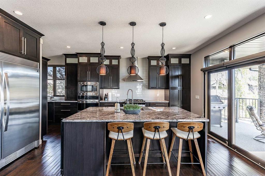 203 Highlands Close 