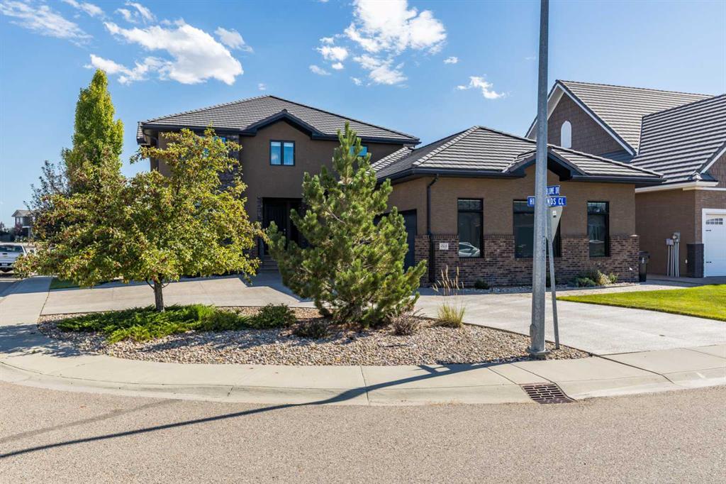 203 Highlands Close 