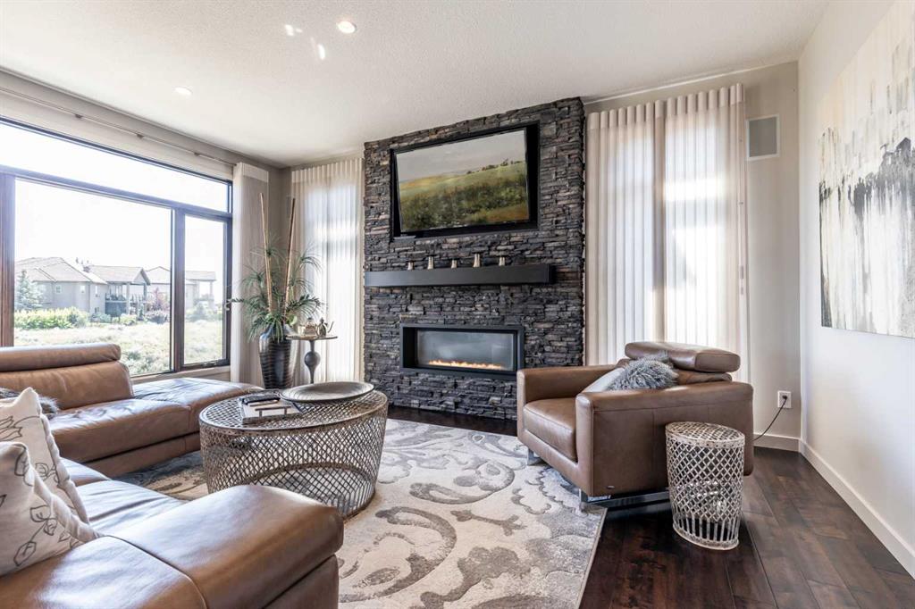 203 Highlands Close 