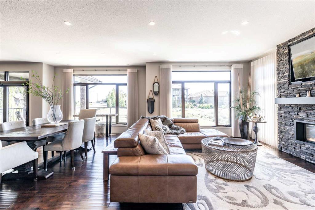 203 Highlands Close 