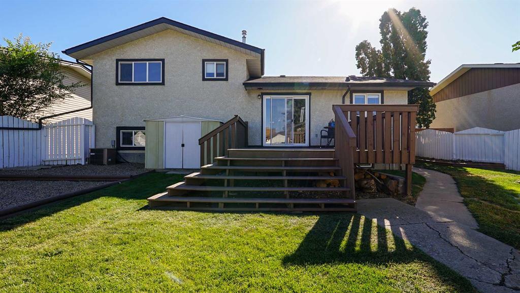 134 Shields Crescent SE