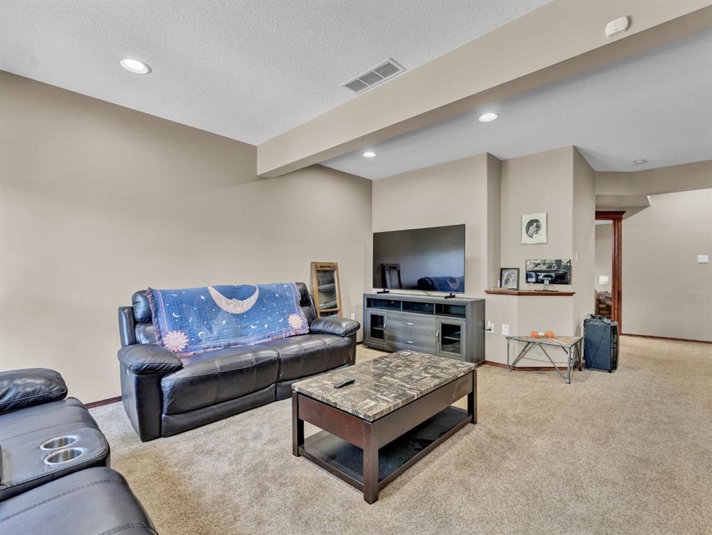 2 Vintage Meadows Court SE