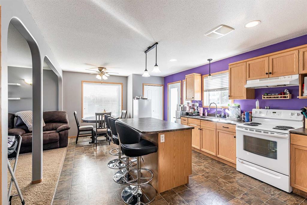 #1 115 3 Street NE
