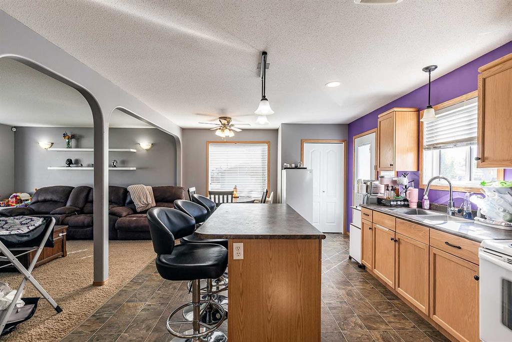 #1 115 3 Street NE