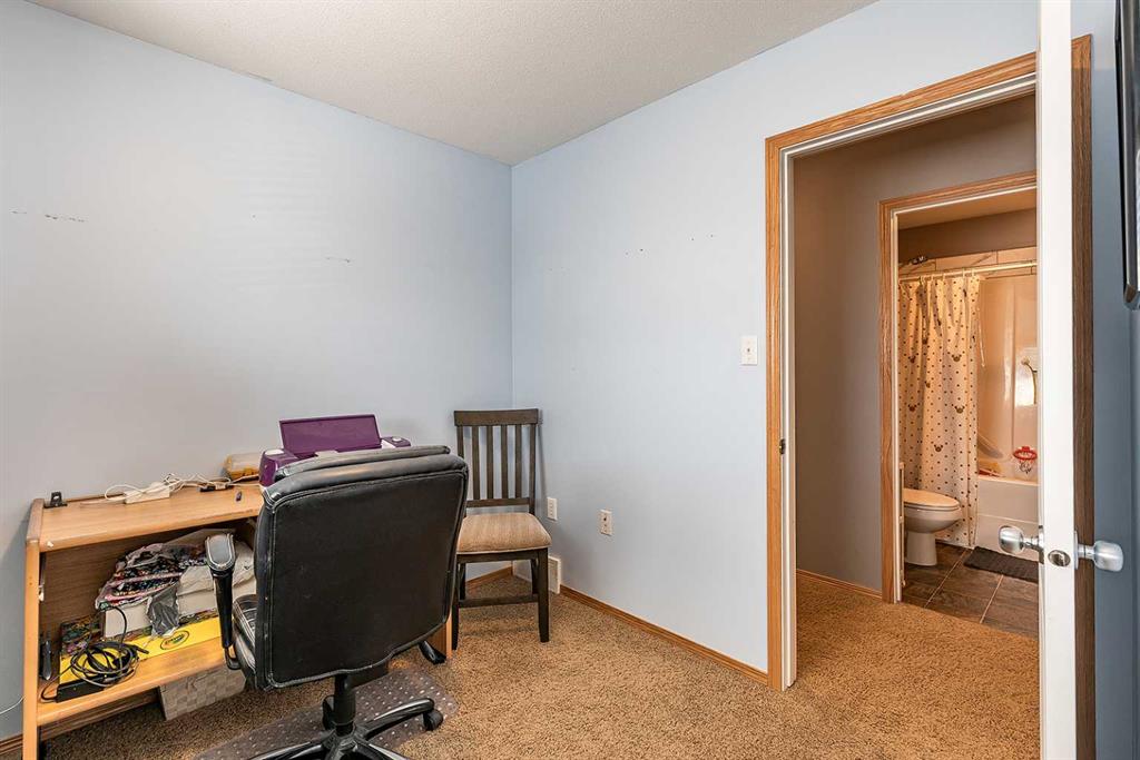 #1 115 3 Street NE