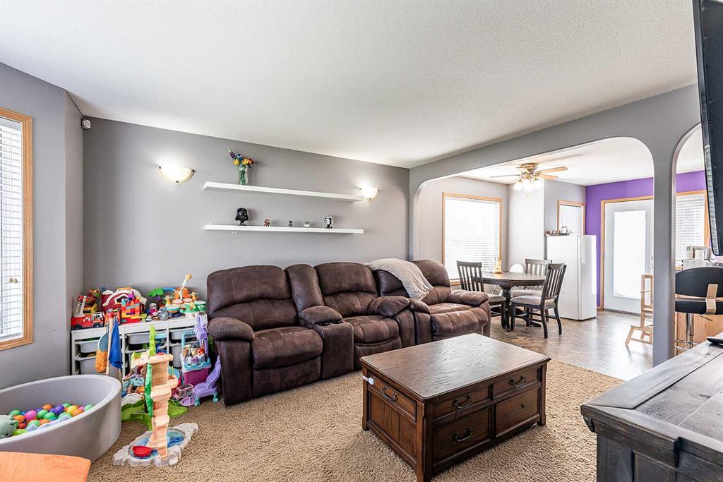 #1 115 3 Street NE