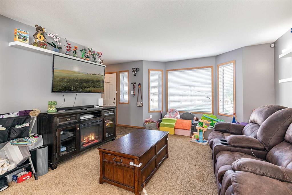 #1 115 3 Street NE