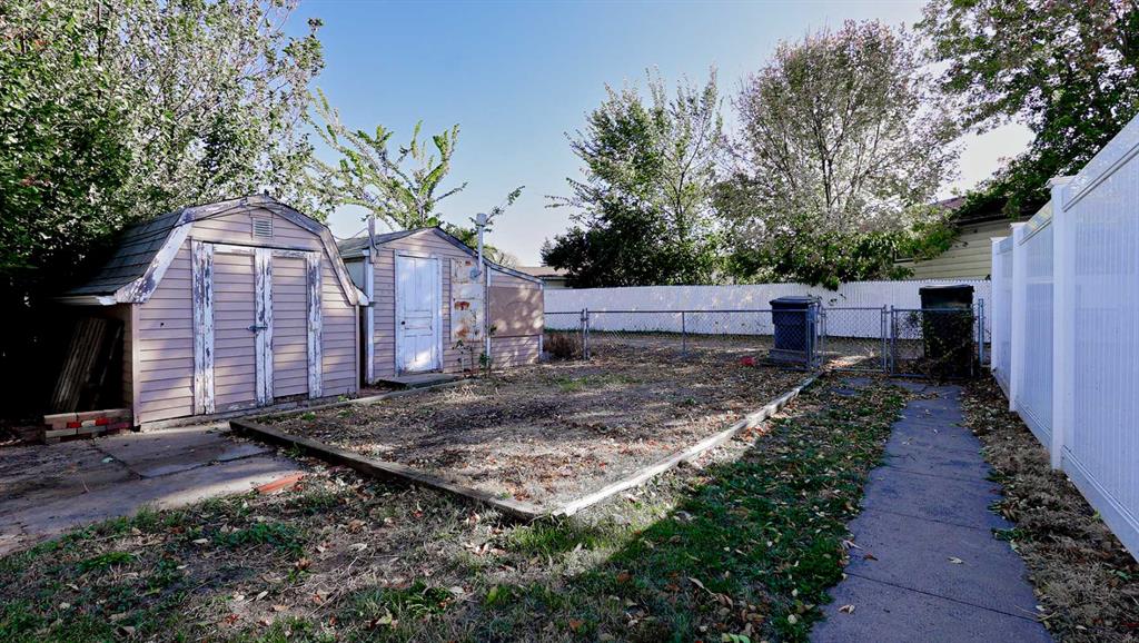 51 Connaught Drive SW