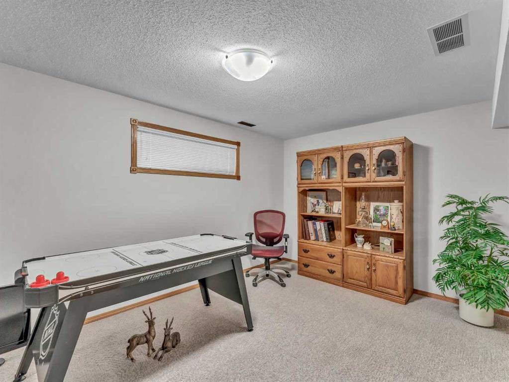 62 Park Meadows Lane SE