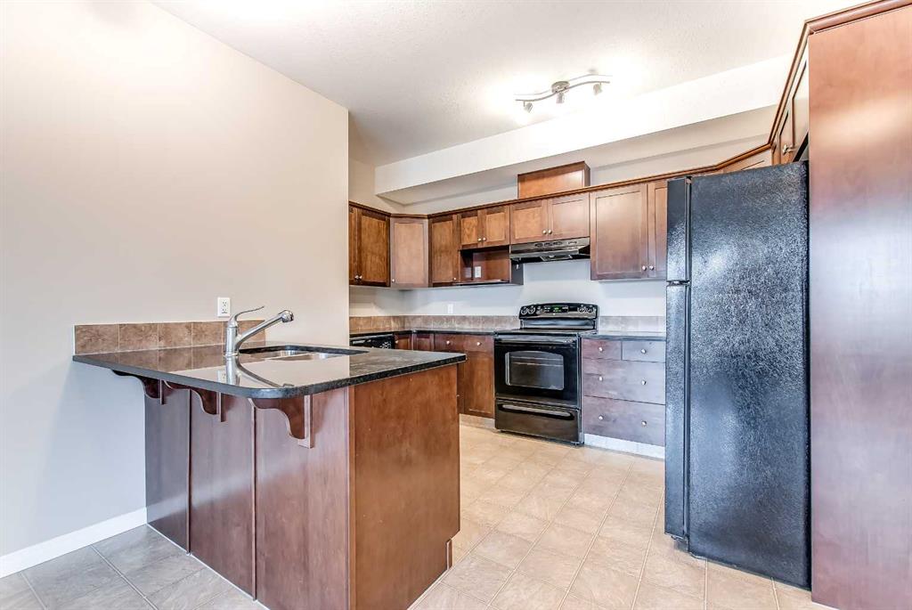 #32 298 Somerset Way SE