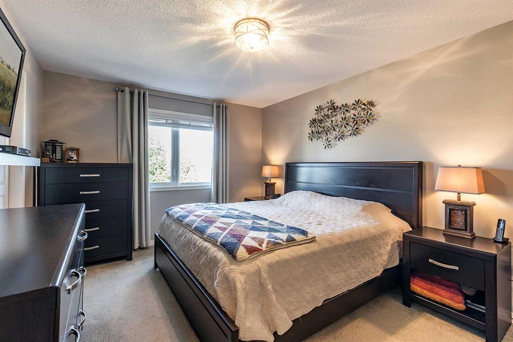 16 Ranchview Way NE