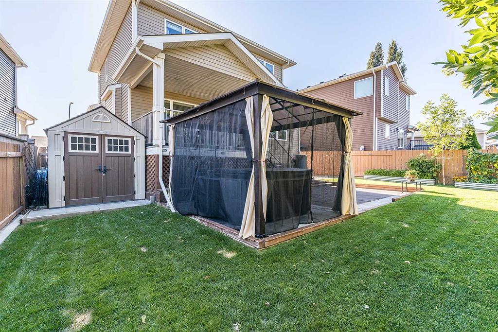 16 Ranchview Way NE