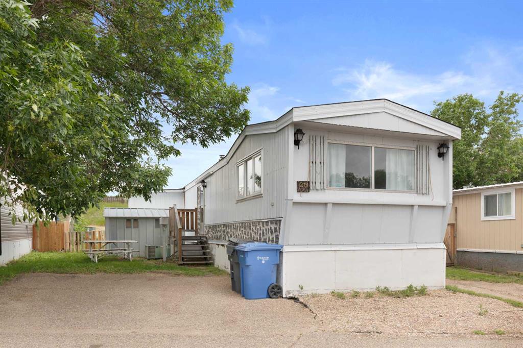 219 Fairchild Street SW, Medicine Hat