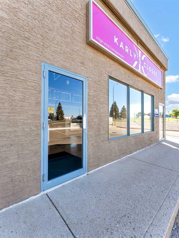 #8 3295 Dunmore Road SE