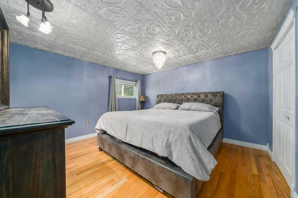 12323 Range Road 74  