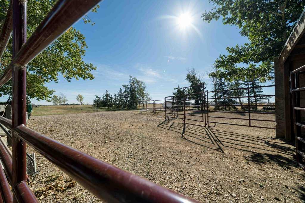 12323 Range Road 74  