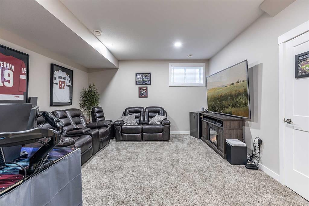 258 Ranchview Crescent NE