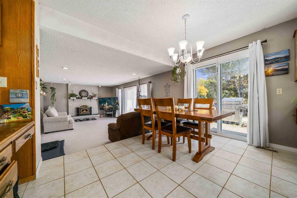 19 Violet Court SE