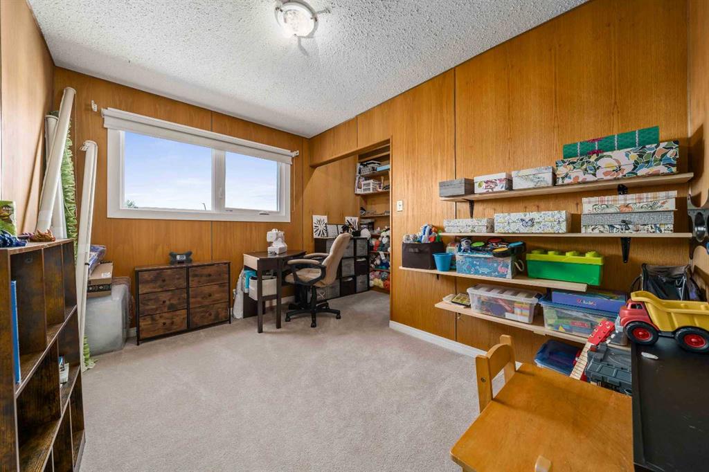 19 Violet Court SE