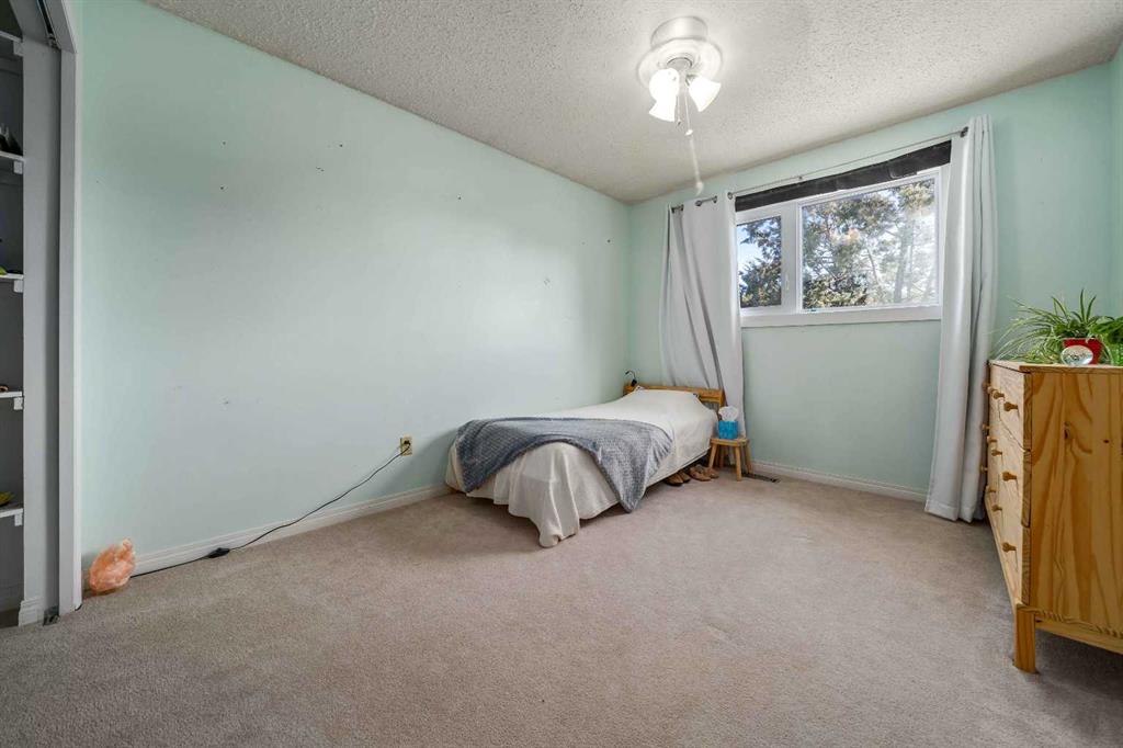 19 Violet Court SE