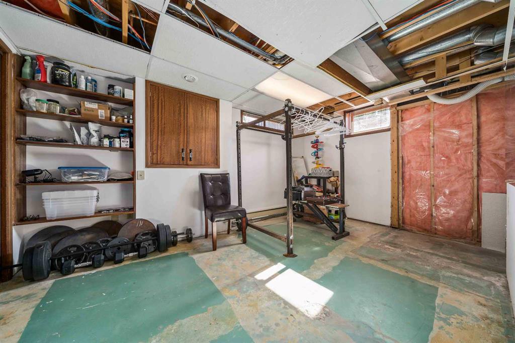 19 Violet Court SE