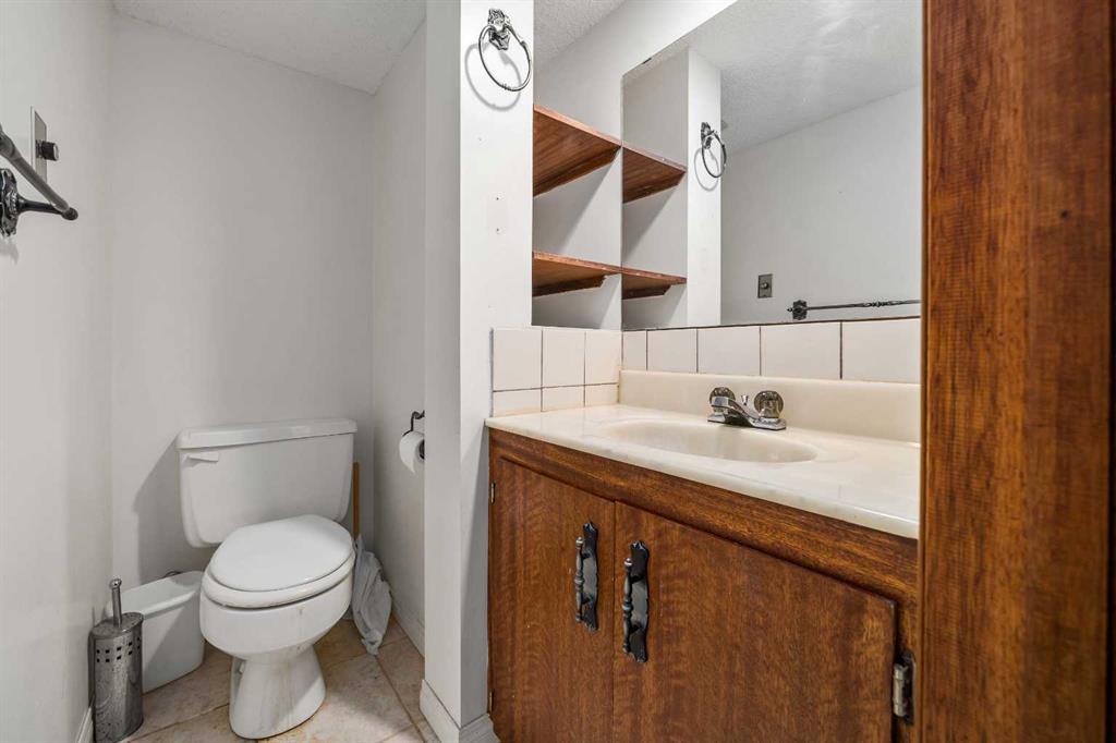 19 Violet Court SE