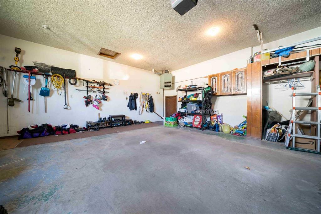19 Violet Court SE