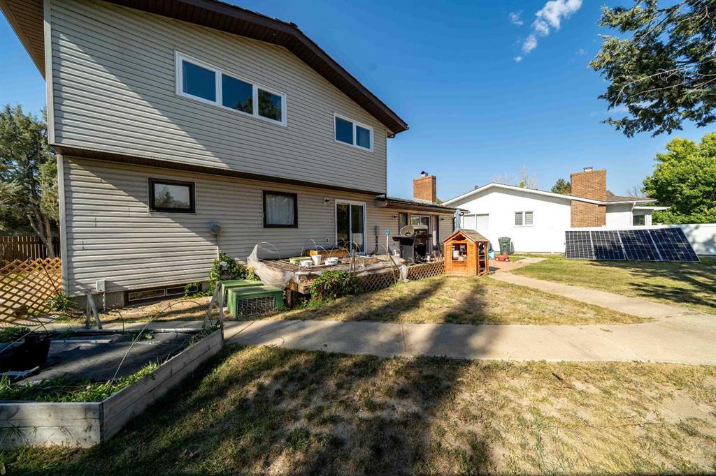 19 Violet Court SE