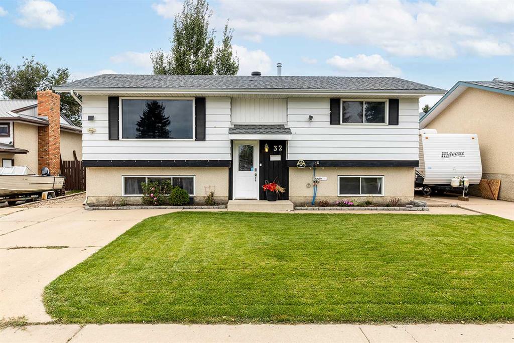 32 Cocks Way SE, Medicine Hat