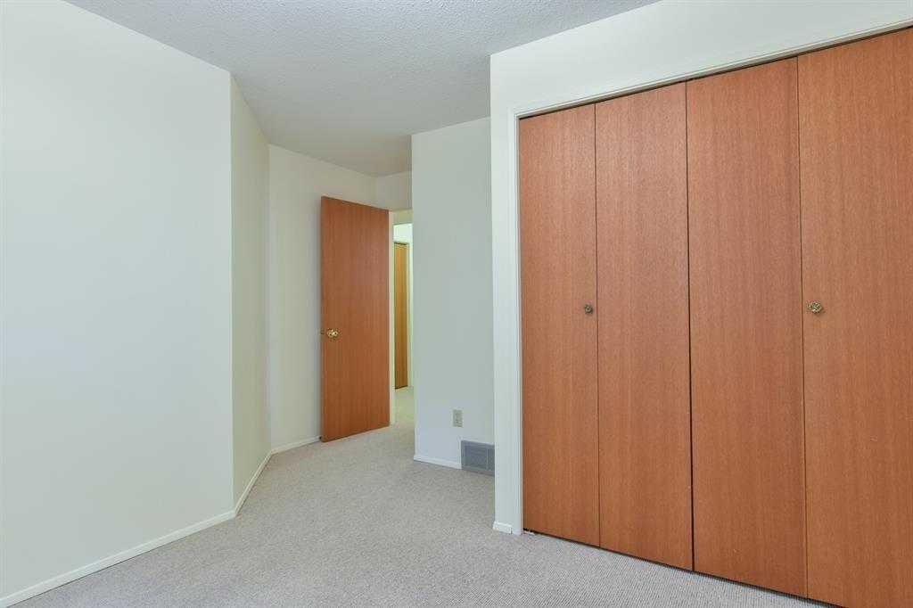 337 & 339 Ash Avenue SE