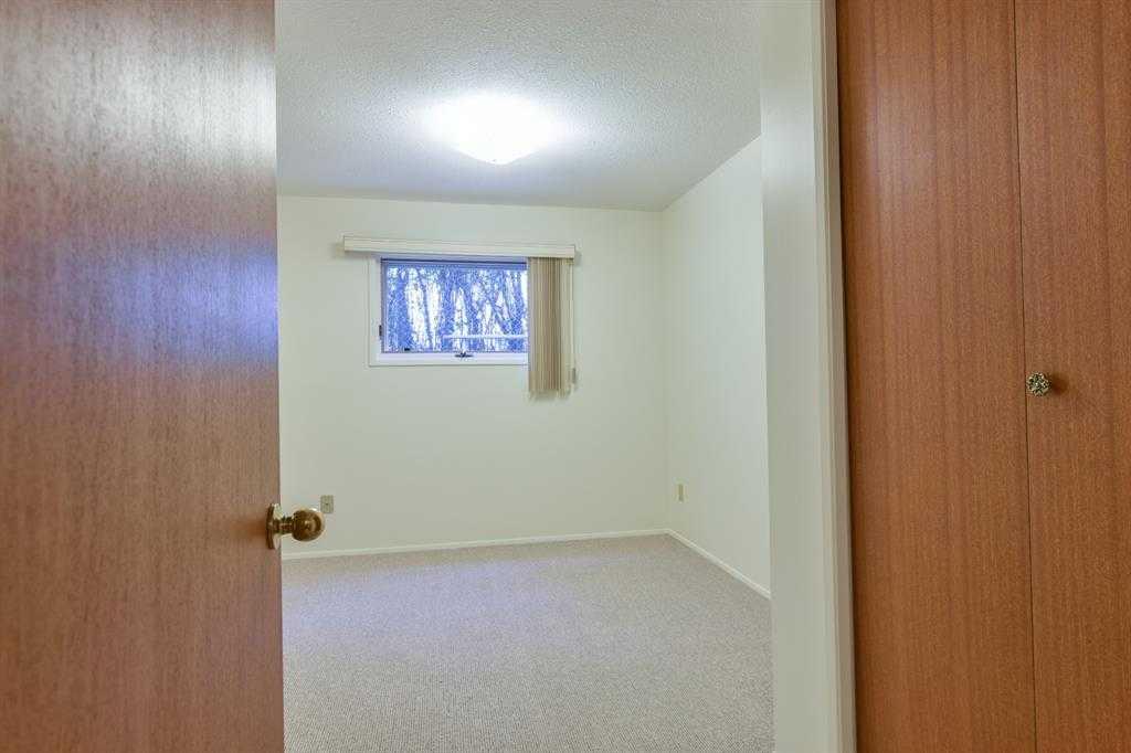 337 & 339 Ash Avenue SE