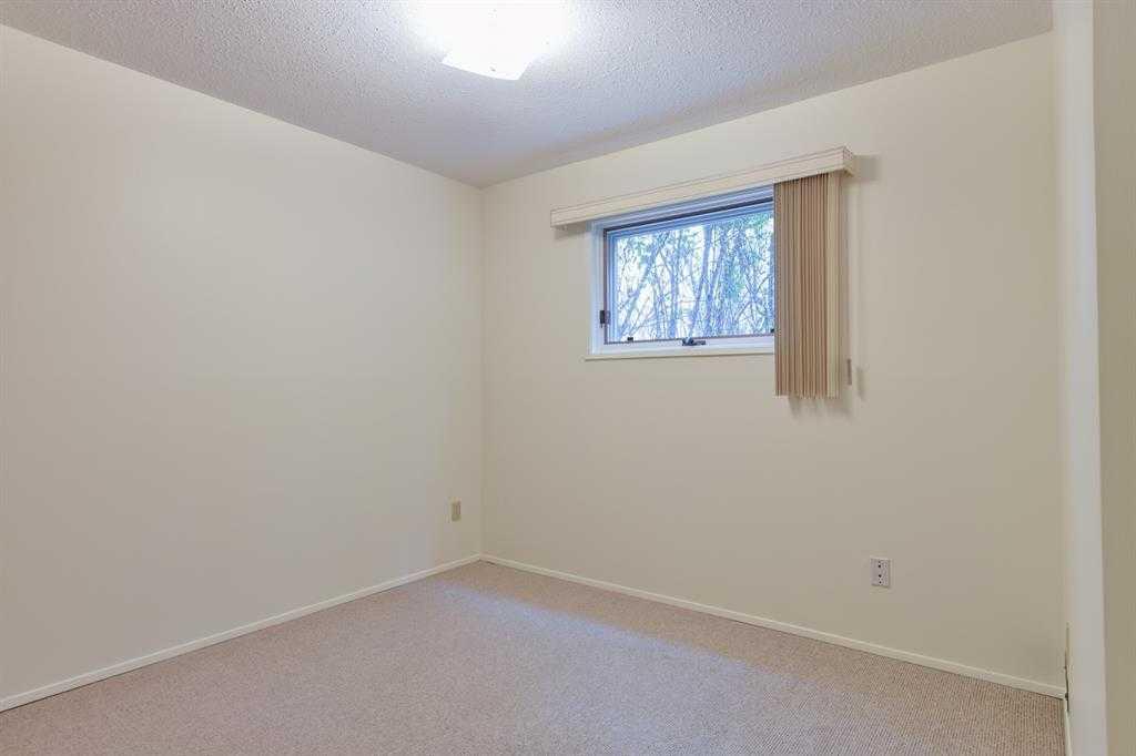 337 & 339 Ash Avenue SE