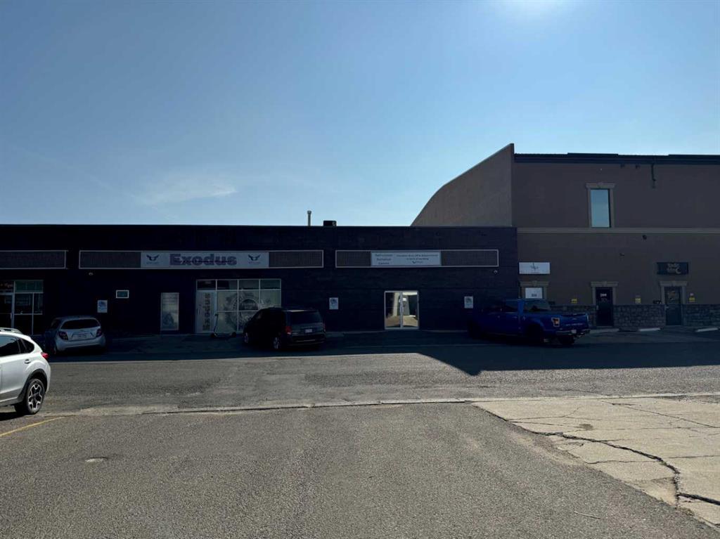 215 12B Street N, Lethbridge