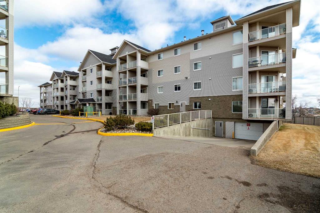 #304 1616 Saamis Drive NW, Medicine Hat