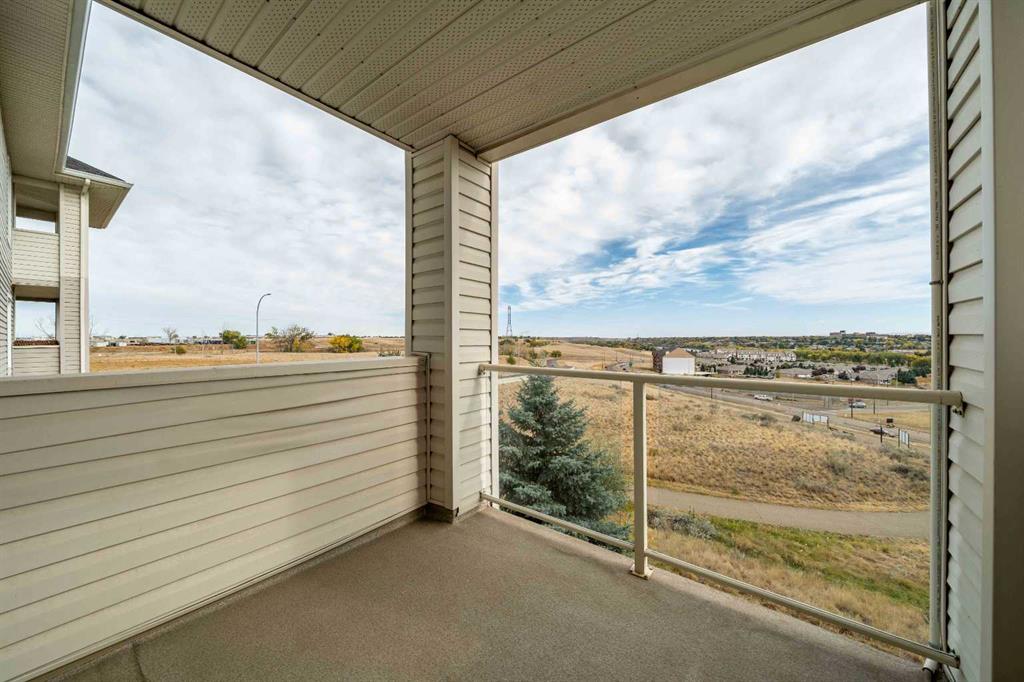 #304 1616 Saamis Drive NW