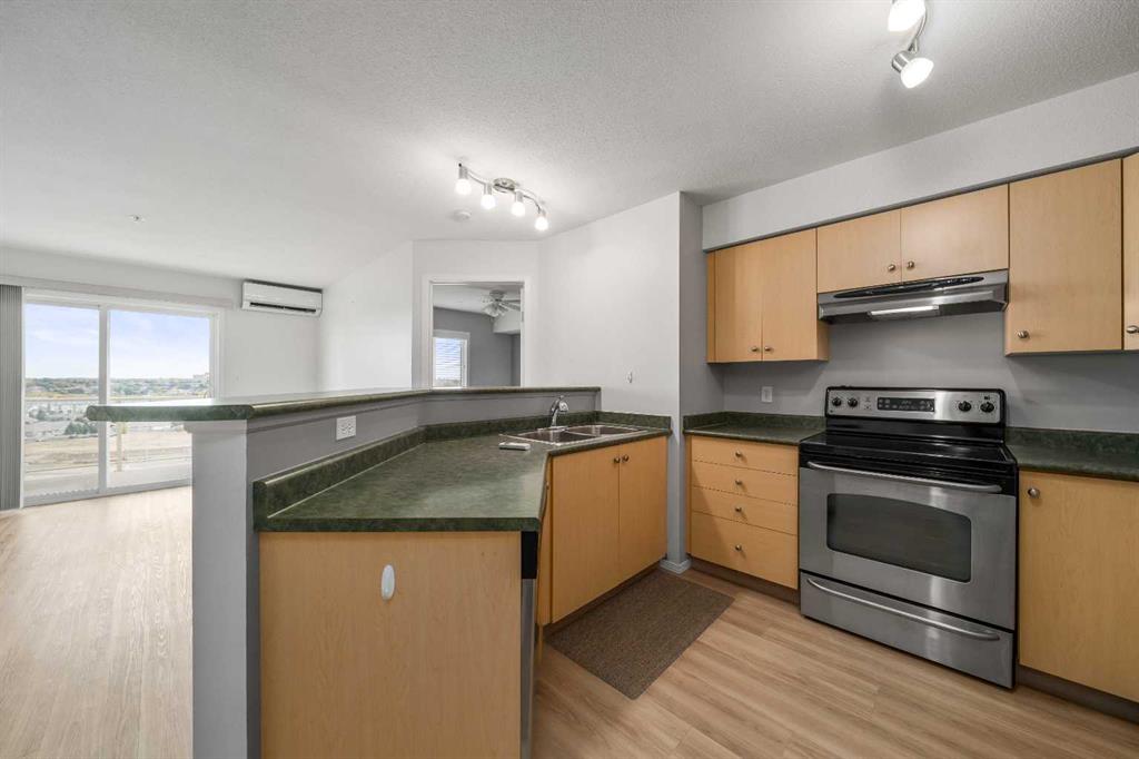 #304 1616 Saamis Drive NW