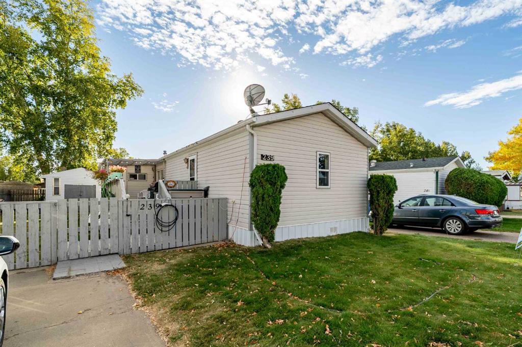 ##239 4000 13 Avenue SE, Medicine Hat