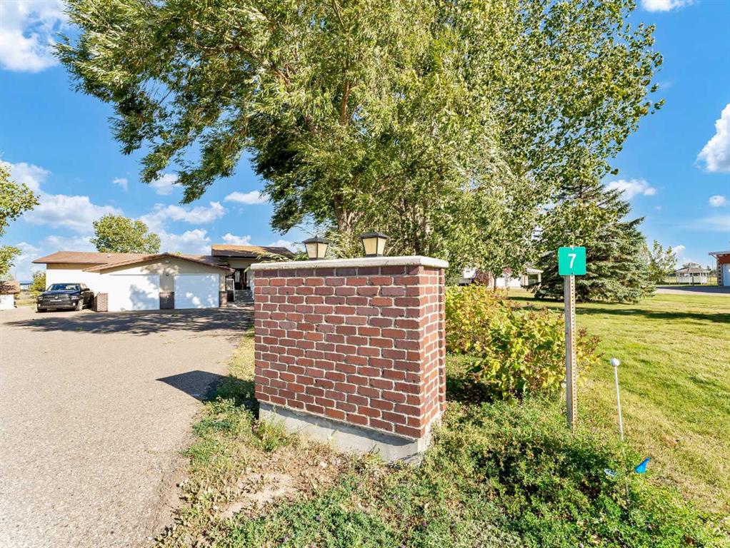 #7 11418 Eagle Butte Road 