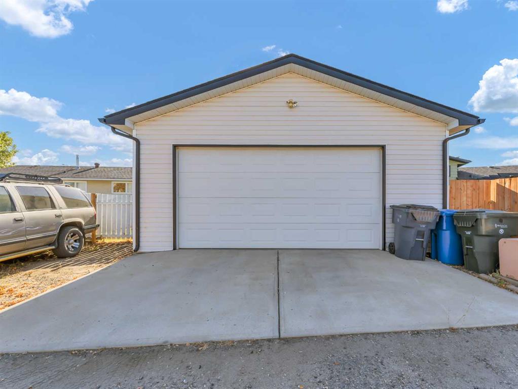 148 Cypress Way SE