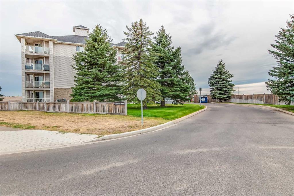 #418 1648 Saamis Drive NW