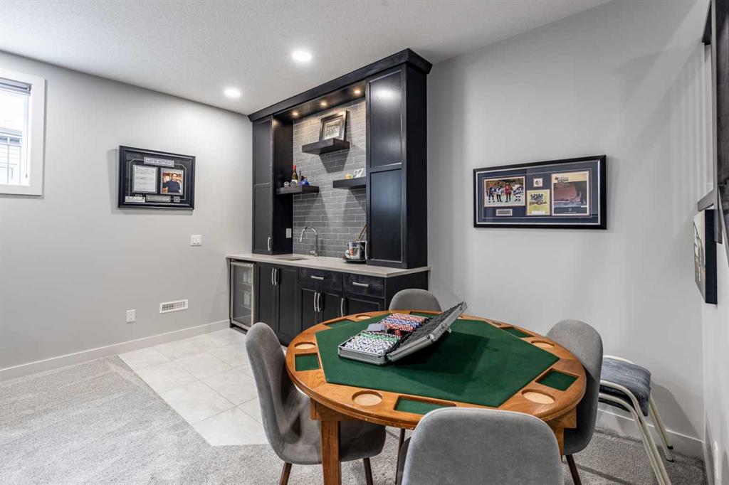 420 Ranchview Road NE