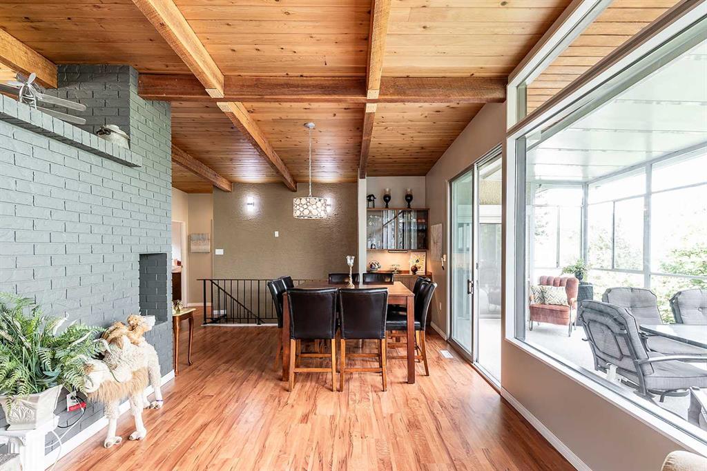 22 Chinook Drive SW