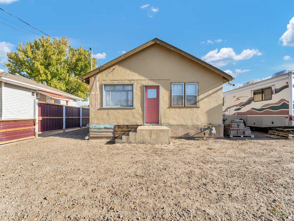 640 Pottery Street SE, Medicine Hat