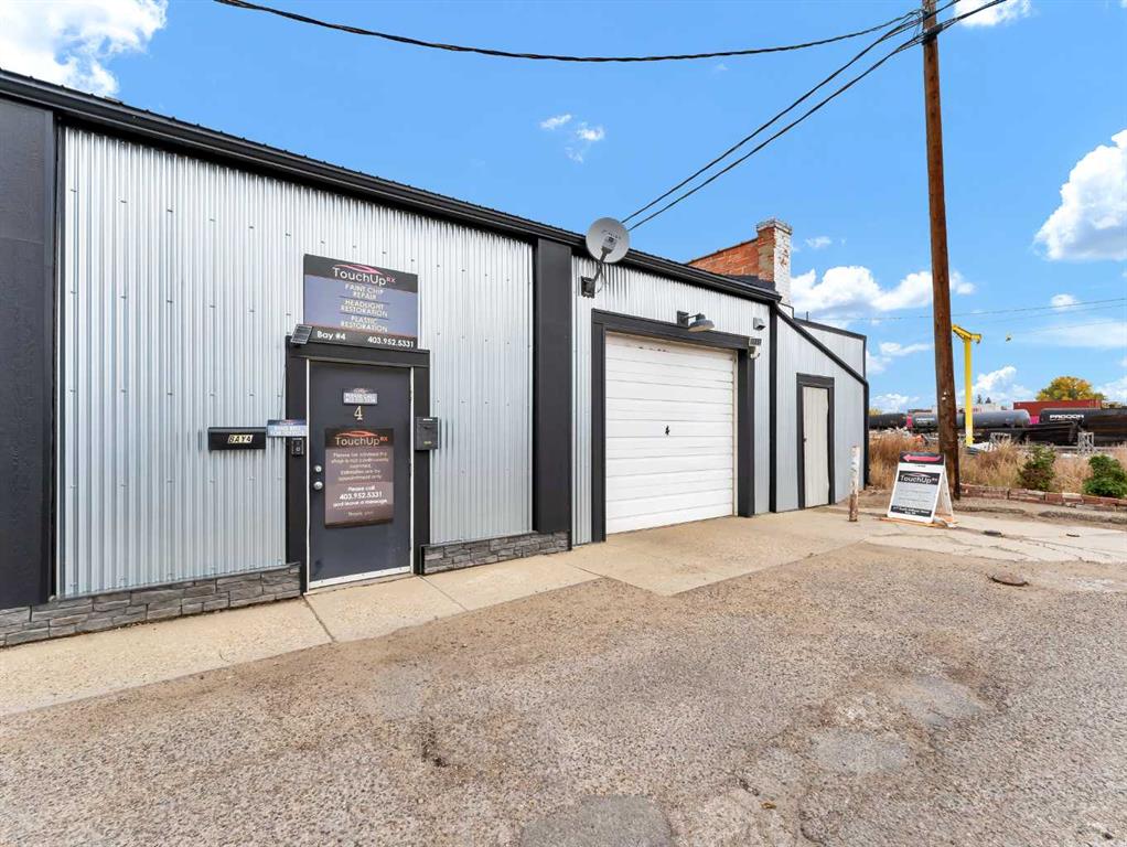677B South Railway Street SE